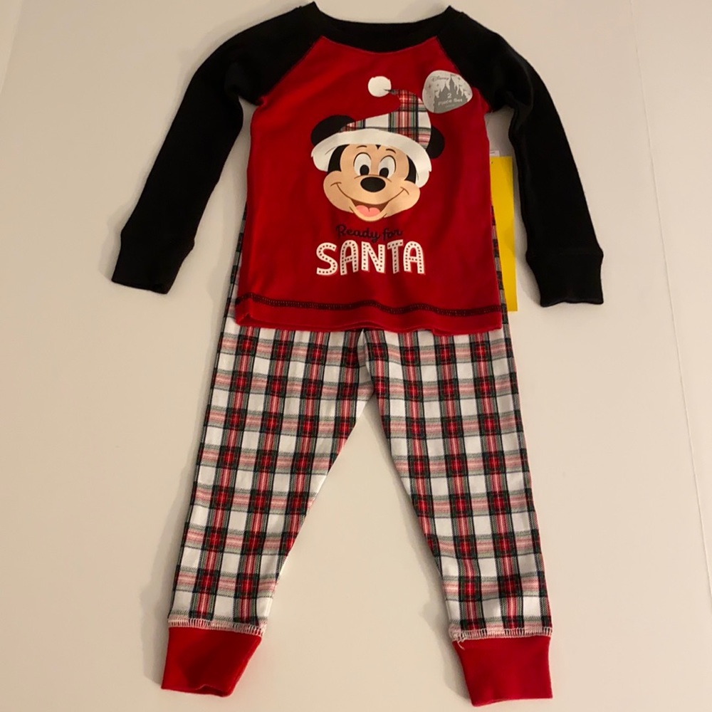 Toddler Disneyland pajamas new with tags size 2T